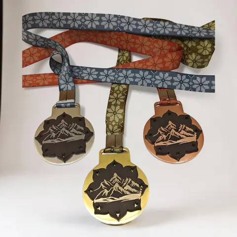 Velvetine Medallion