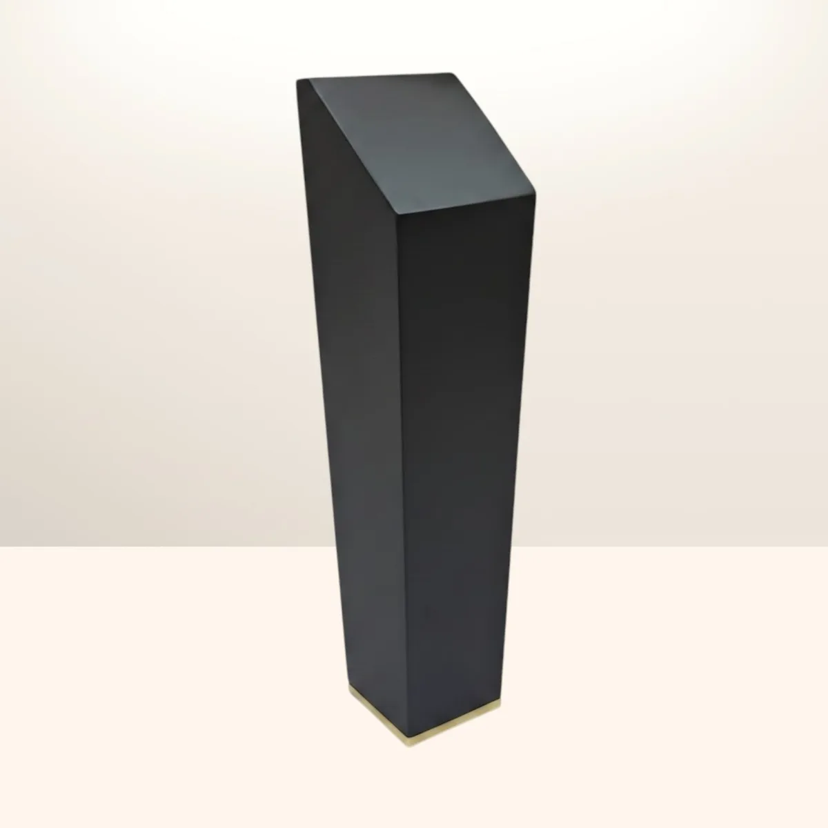 Eminence Wing Trophy — product photo
