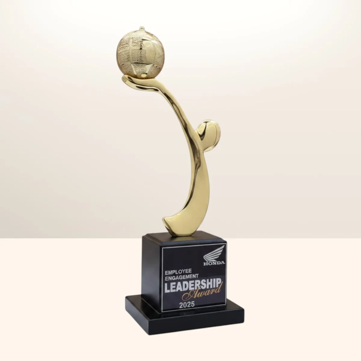 Lumina Pillar Trophy — product photo