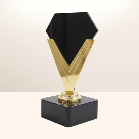 Sovereign Obelisk Trophy