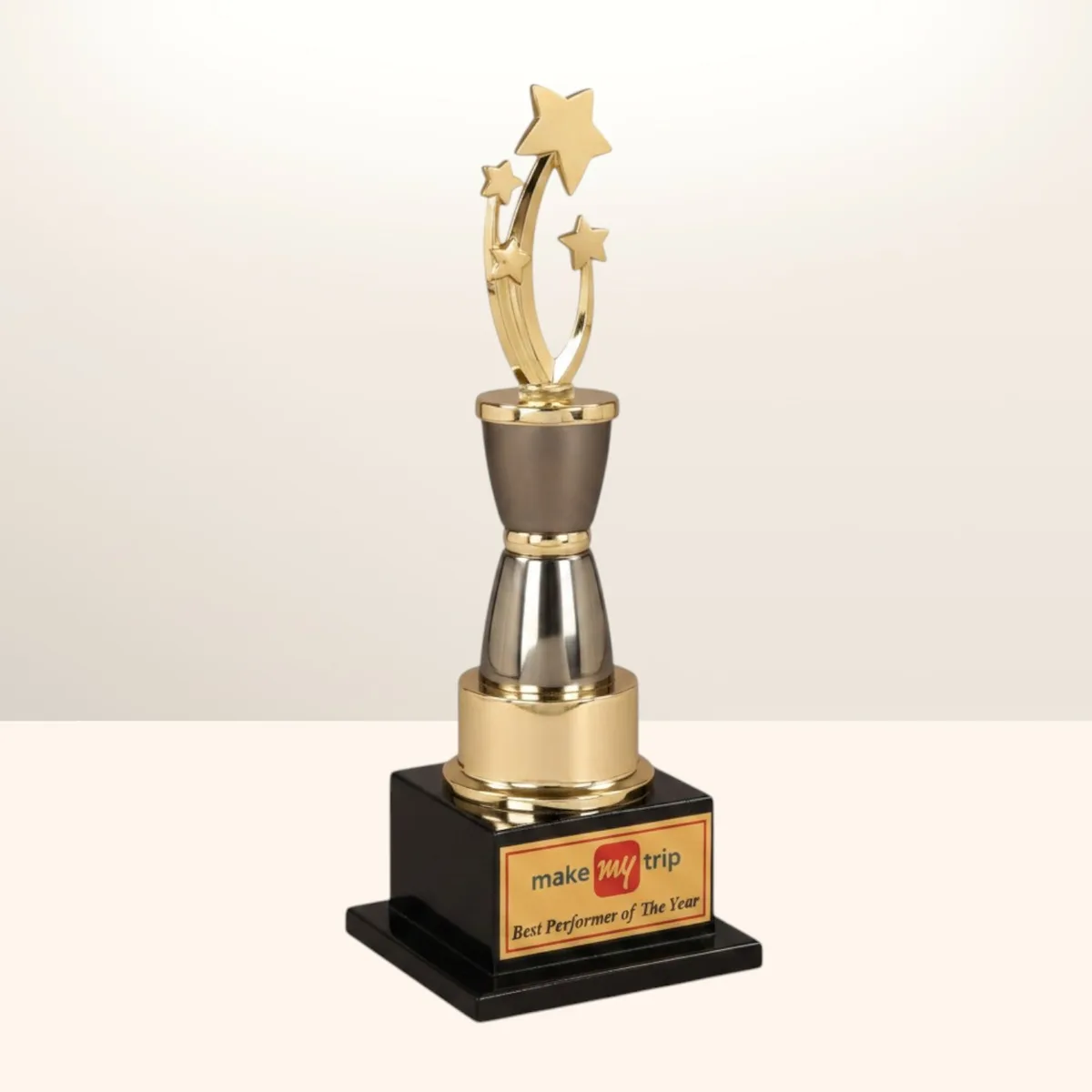 Sovereign Tribute Trophy — product photo