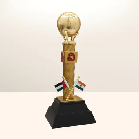 Vanguard Ascent Trophy