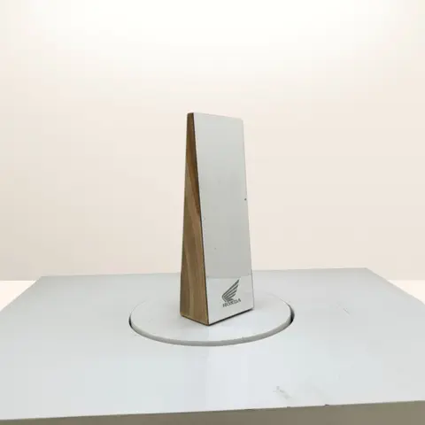 Velvetine Spire Trophy